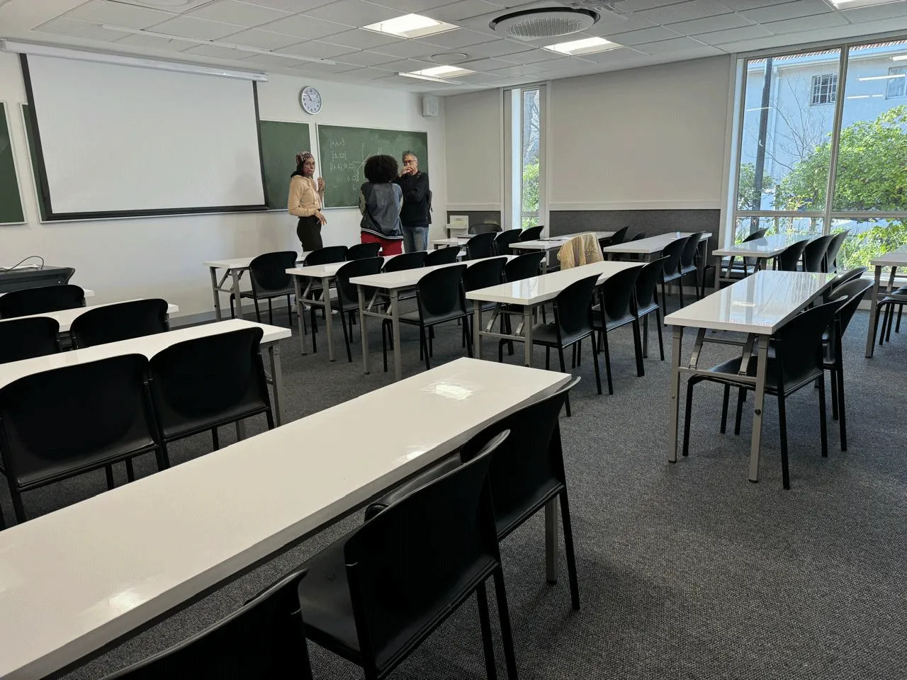Seminar room at the IPC7 conference venue
